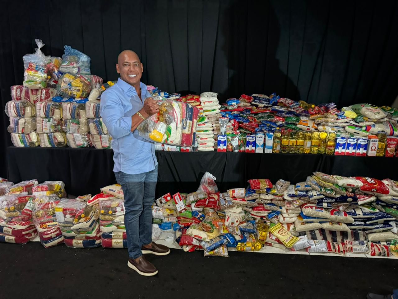 CELEBRAÇÃO  Juca do Guaraná reúne cerca de 2 mil pessoas em aniversário solidário com arrecadação de alimentos